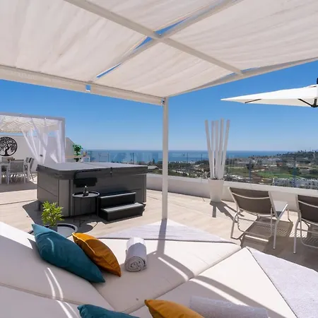 One80 New Luxury 4 Bedroom Penthouse With Amazing Sea View And Private Jacuzzi Διαμέρισμα Εστεπόνα