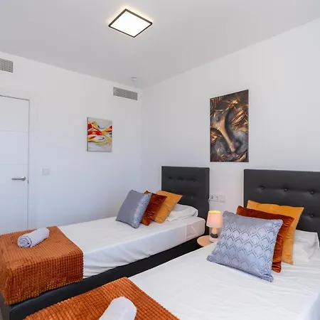 One80 New Luxury 4 Bedroom Penthouse With Amazing Sea View And Private Jacuzzi Εστεπόνα